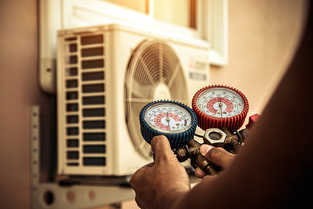 Professional Furnace Repair technician working in Easton, MO